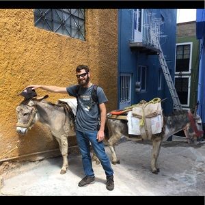 Meet your Posher, Jason